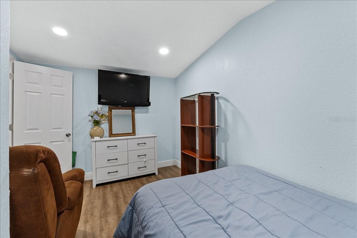 Manufactured Home at 306 AVENUE A WAHNETA E, WINTER HAVEN, photo 24 of 33