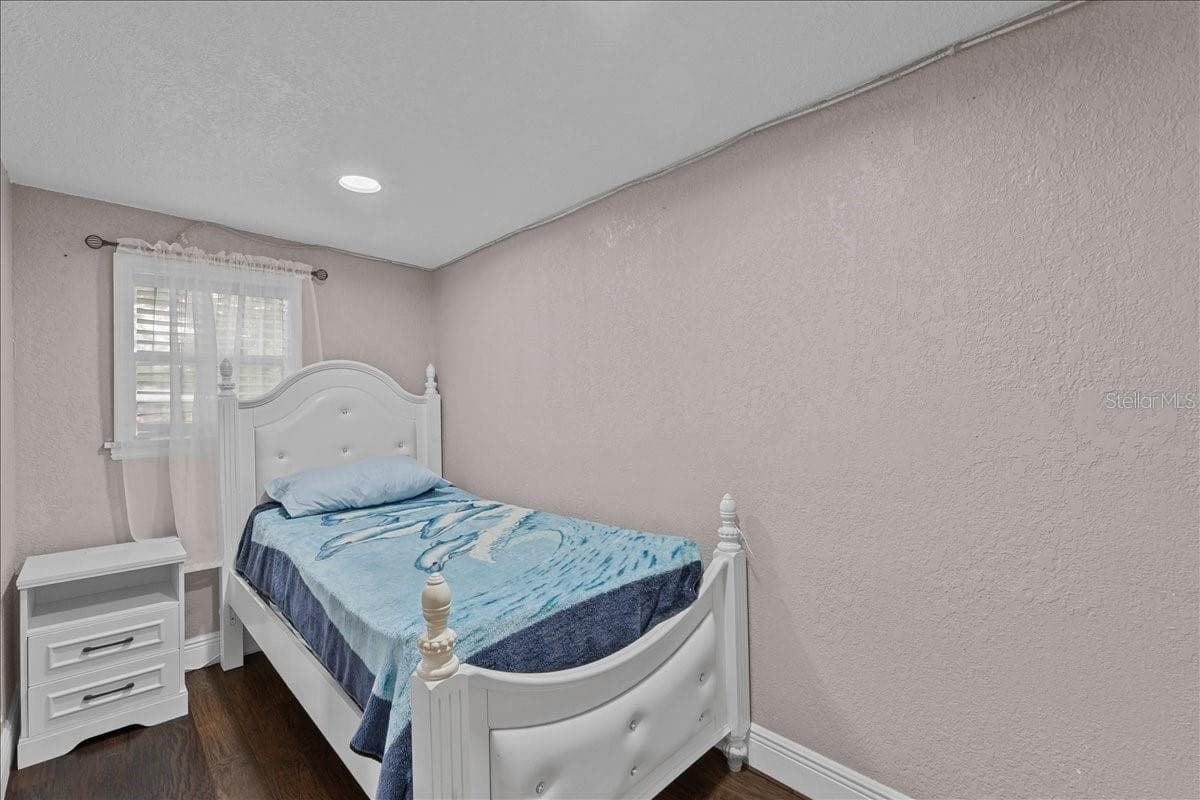 Manufactured Home at 306 AVENUE A WAHNETA E, WINTER HAVEN, photo 26 of 33