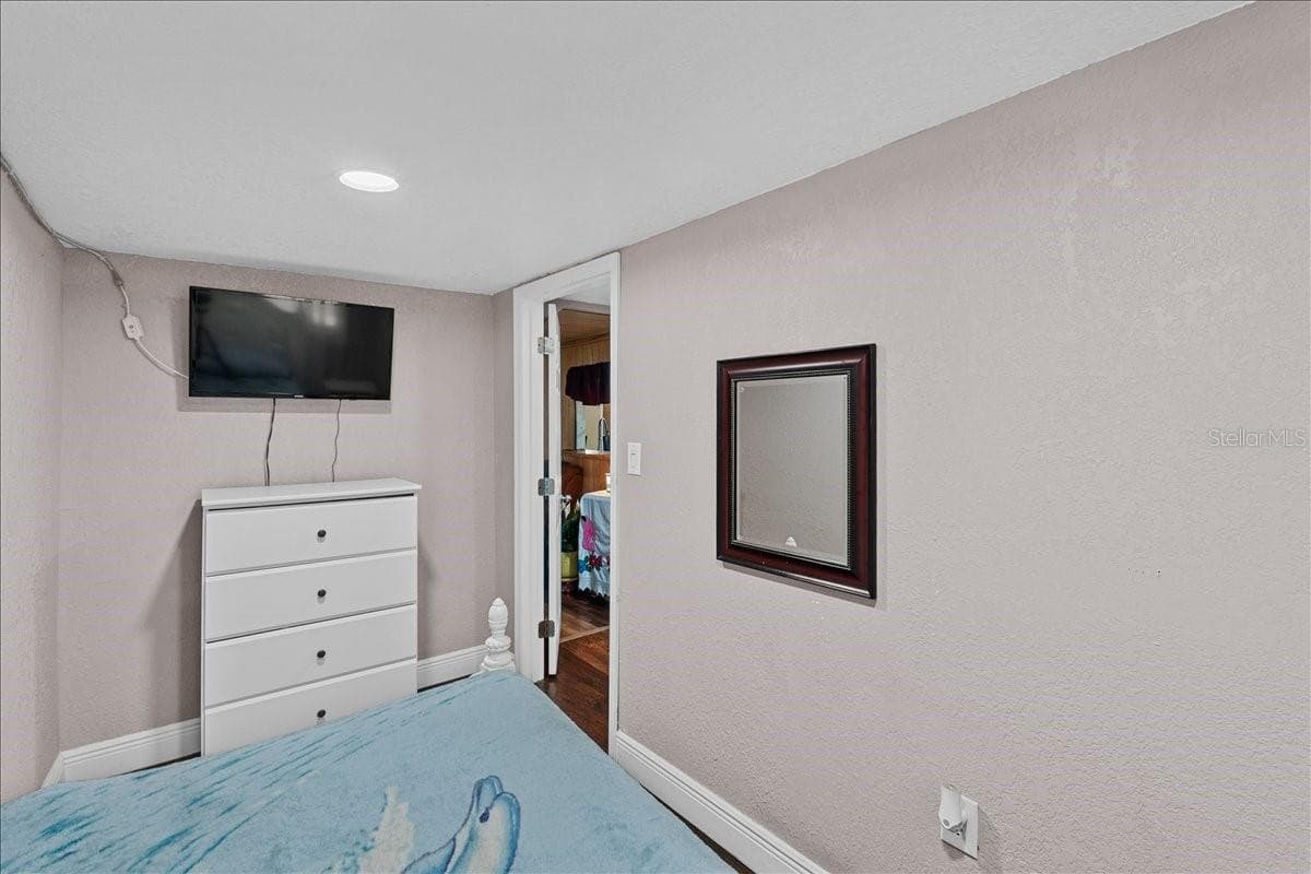 Manufactured Home at 306 AVENUE A WAHNETA E, WINTER HAVEN, photo 27 of 33