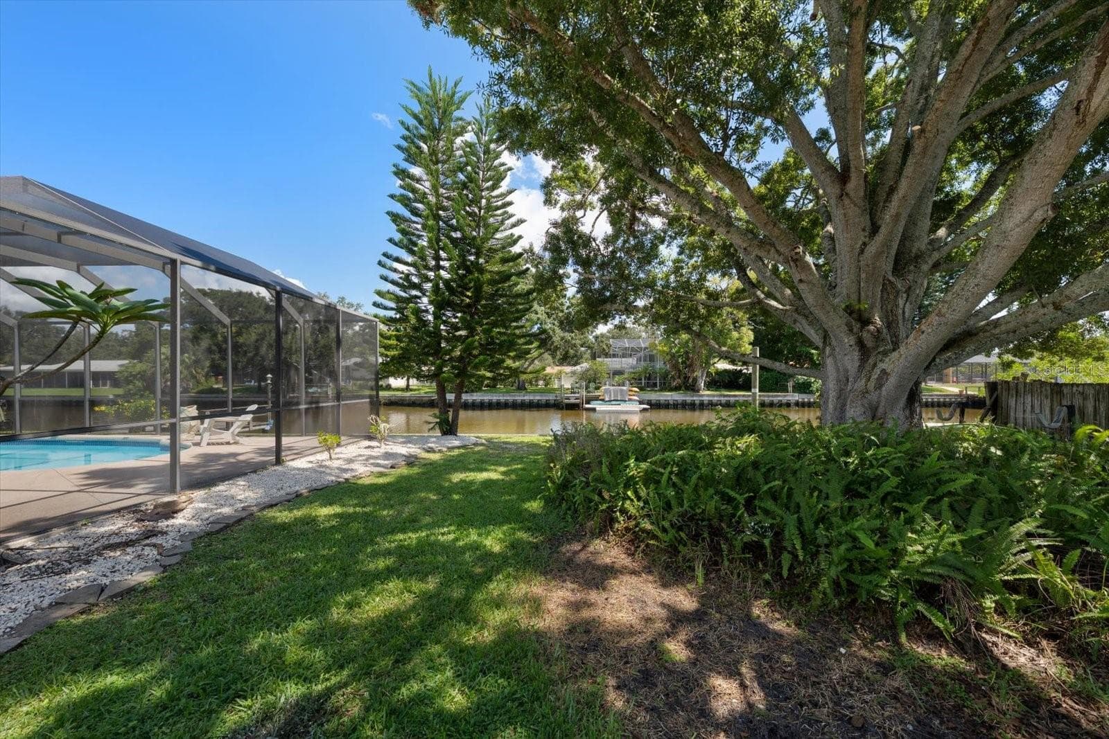Single Family Residence at 1641 SHERBROOK RD, CLEARWATER, photo 6 of 53