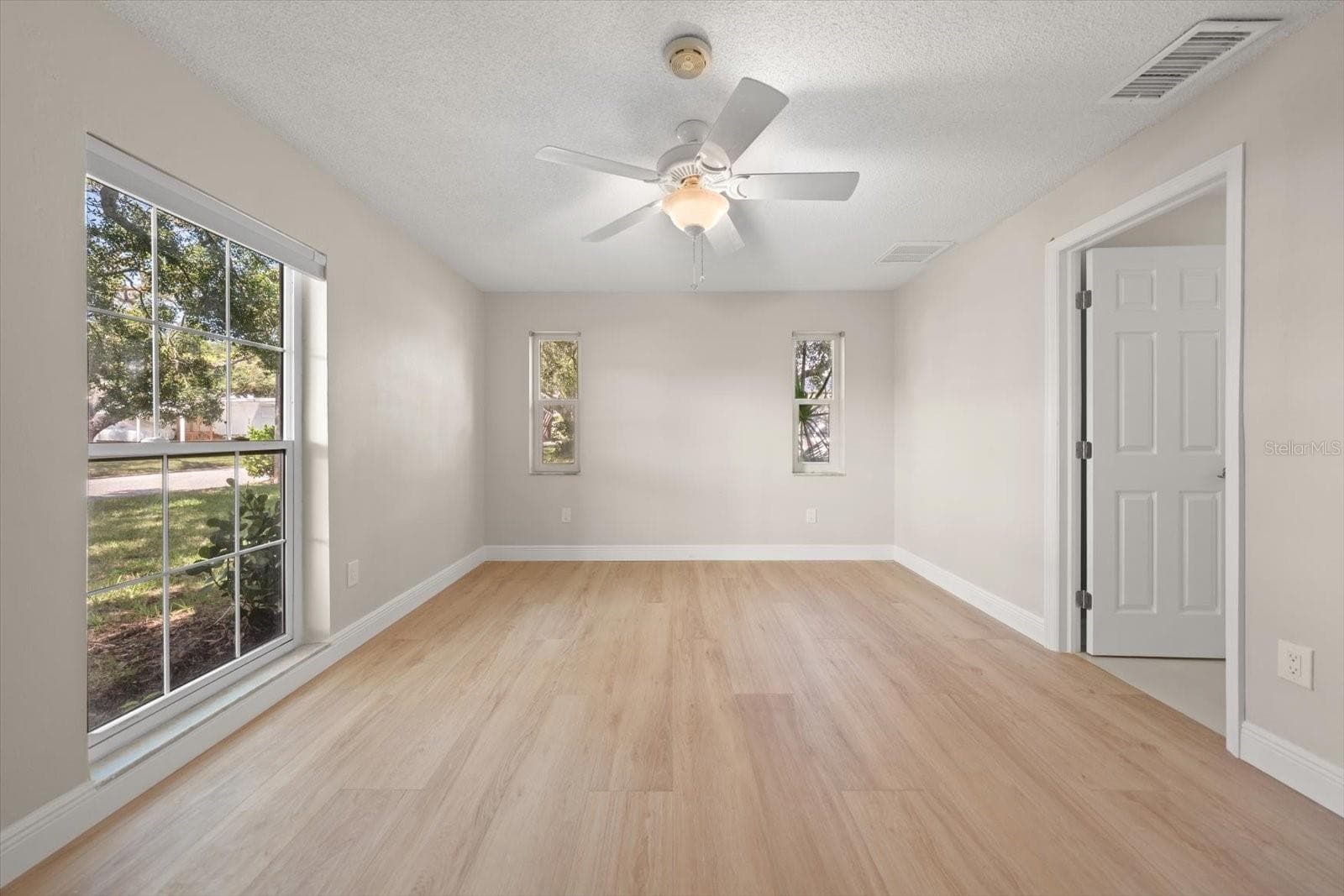 Single Family Residence at 1641 SHERBROOK RD, CLEARWATER, photo 19 of 53