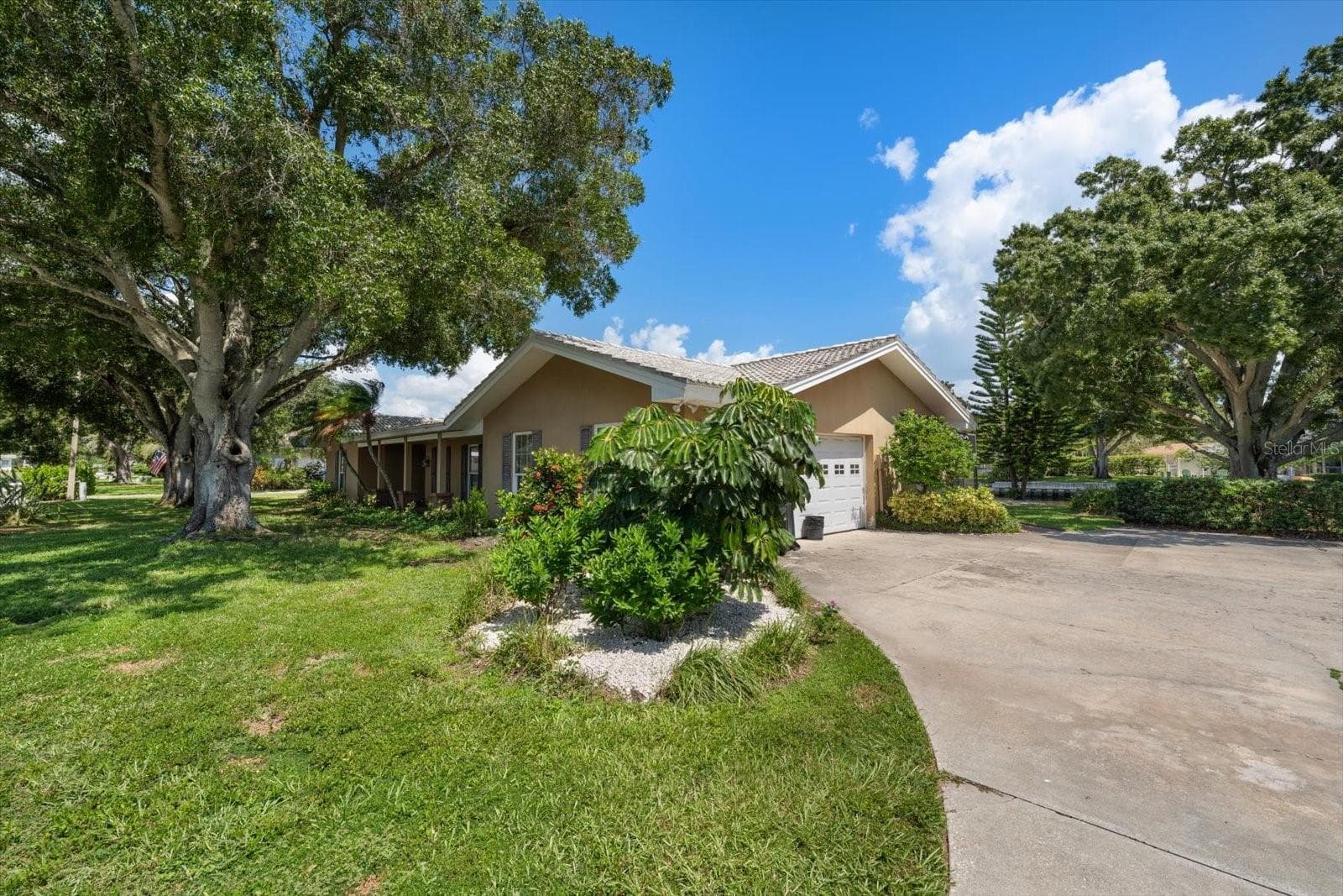 Single Family Residence at 1641 SHERBROOK RD, CLEARWATER, photo 35 of 53
