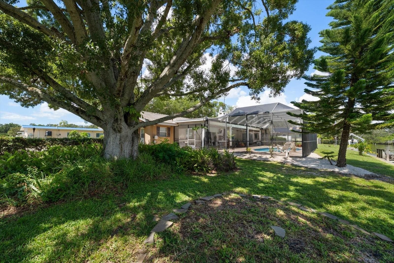 Single Family Residence at 1641 SHERBROOK RD, CLEARWATER, photo 39 of 53