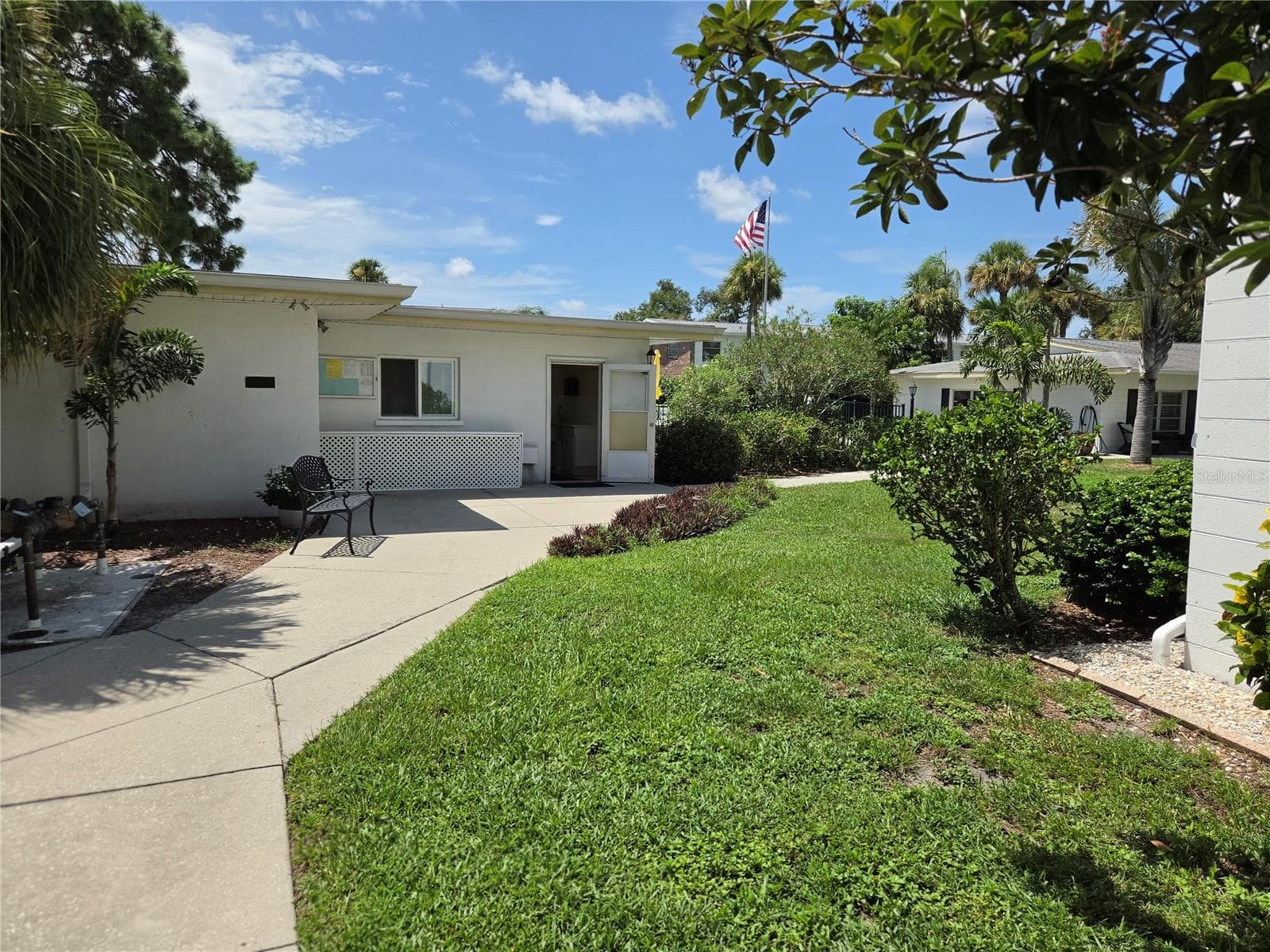 Condominium at 1542 LEISURE DR #N22, BRADENTON, photo 3 of 15