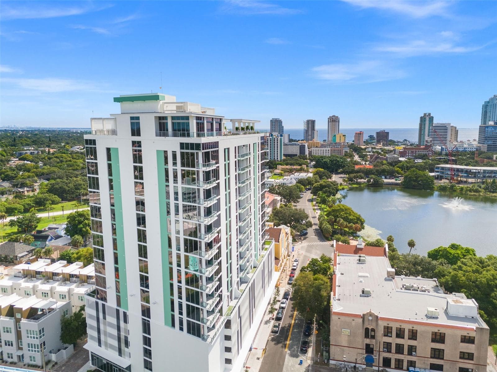 Condominium at 777 3RD AVE N #806, ST PETERSBURG, photo 3 of 58