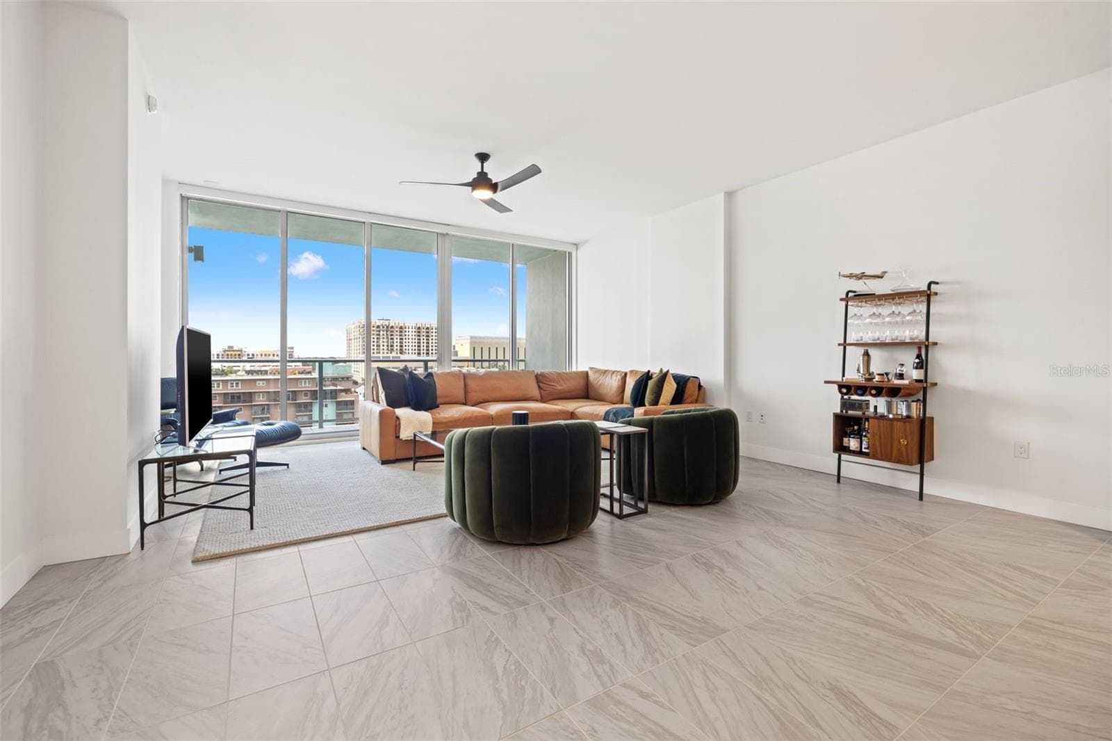 Condominium at 777 3RD AVE N #806, ST PETERSBURG, photo 19 of 58