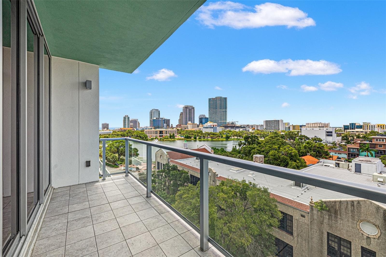 Condominium at 777 3RD AVE N #806, ST PETERSBURG, photo 25 of 58