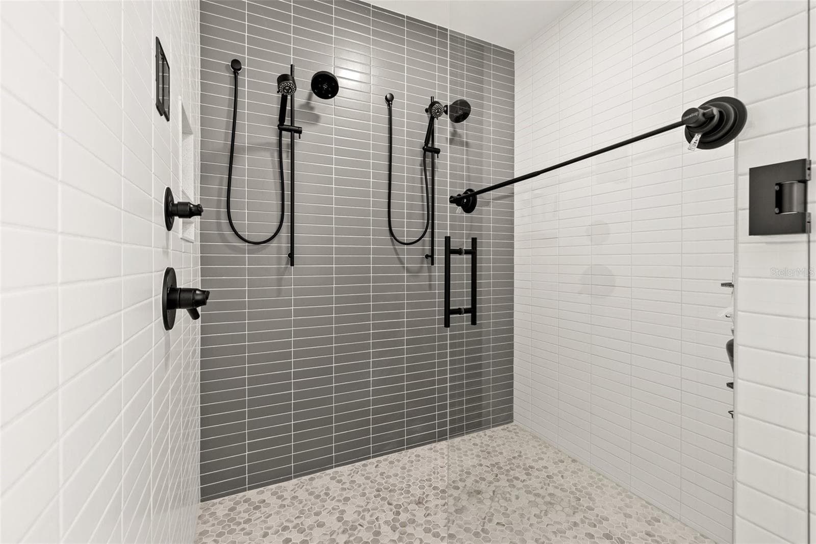 Primary Shower - 777 3RD AVE N #806, ST PETERSBURG