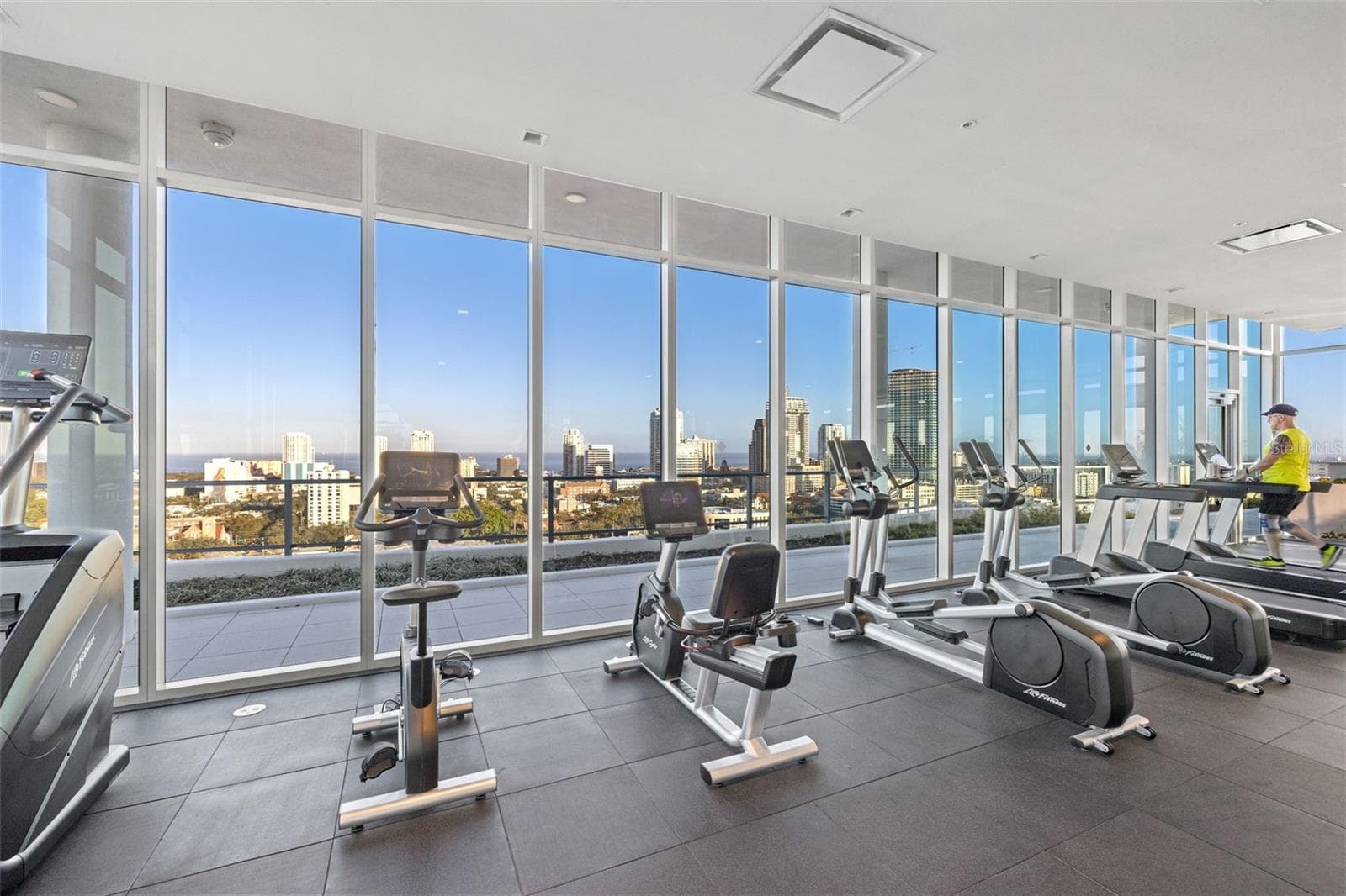 Condominium at 777 3RD AVE N #806, ST PETERSBURG, photo 38 of 58