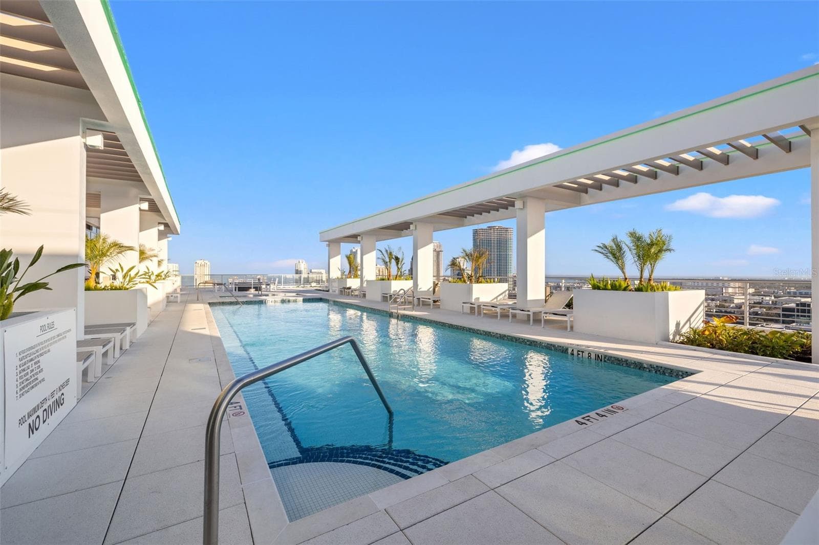Condominium at 777 3RD AVE N #806, ST PETERSBURG, photo 43 of 58