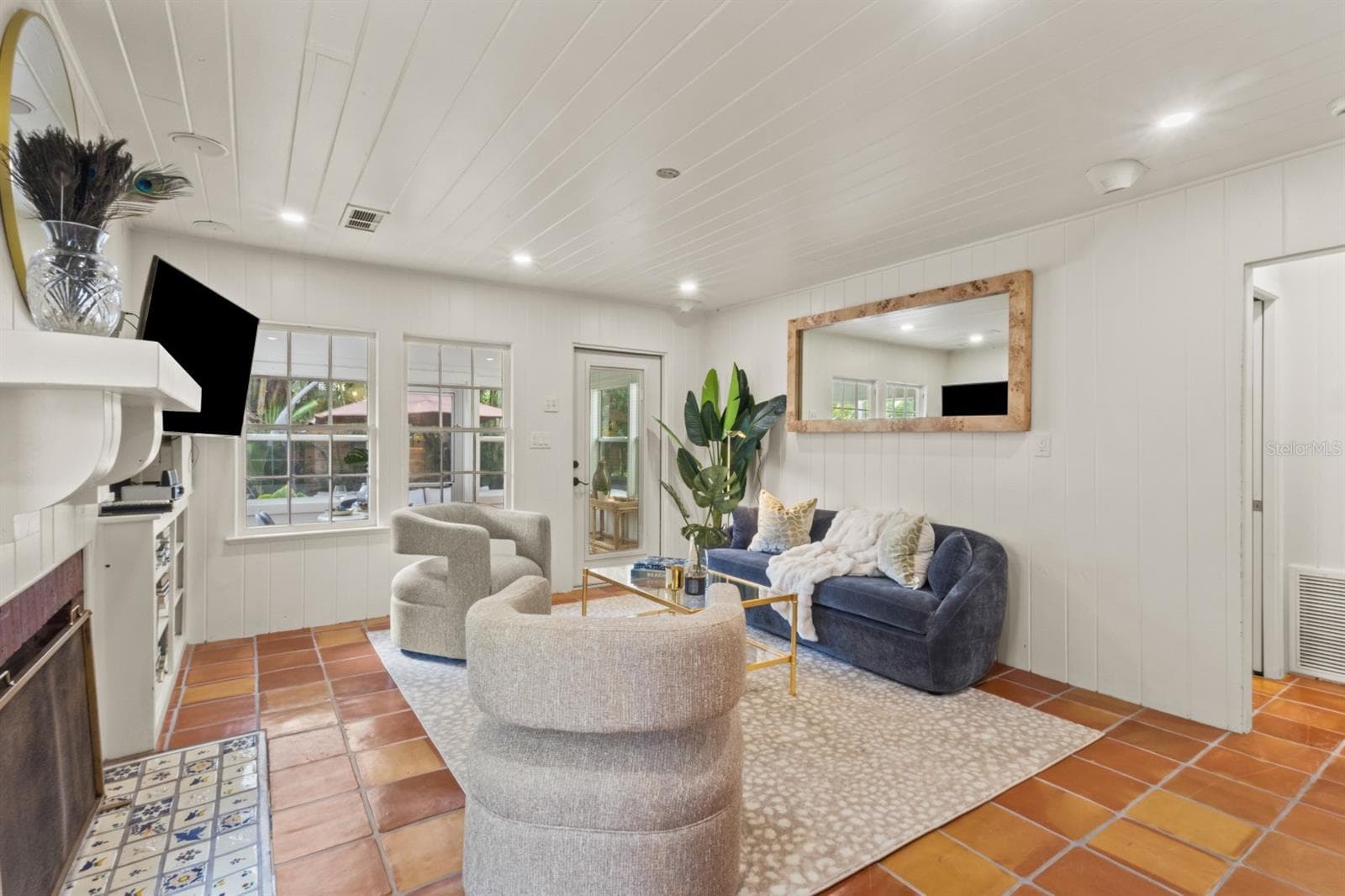 Single Family Residence at 760 LONGBOAT CT, LONGBOAT KEY, photo 3 of 34