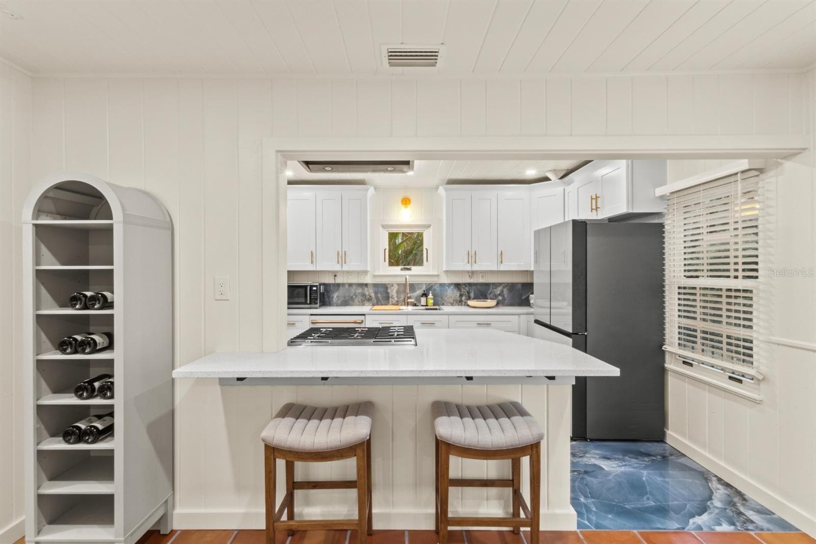 Single Family Residence at 760 LONGBOAT CT, LONGBOAT KEY, photo 7 of 34