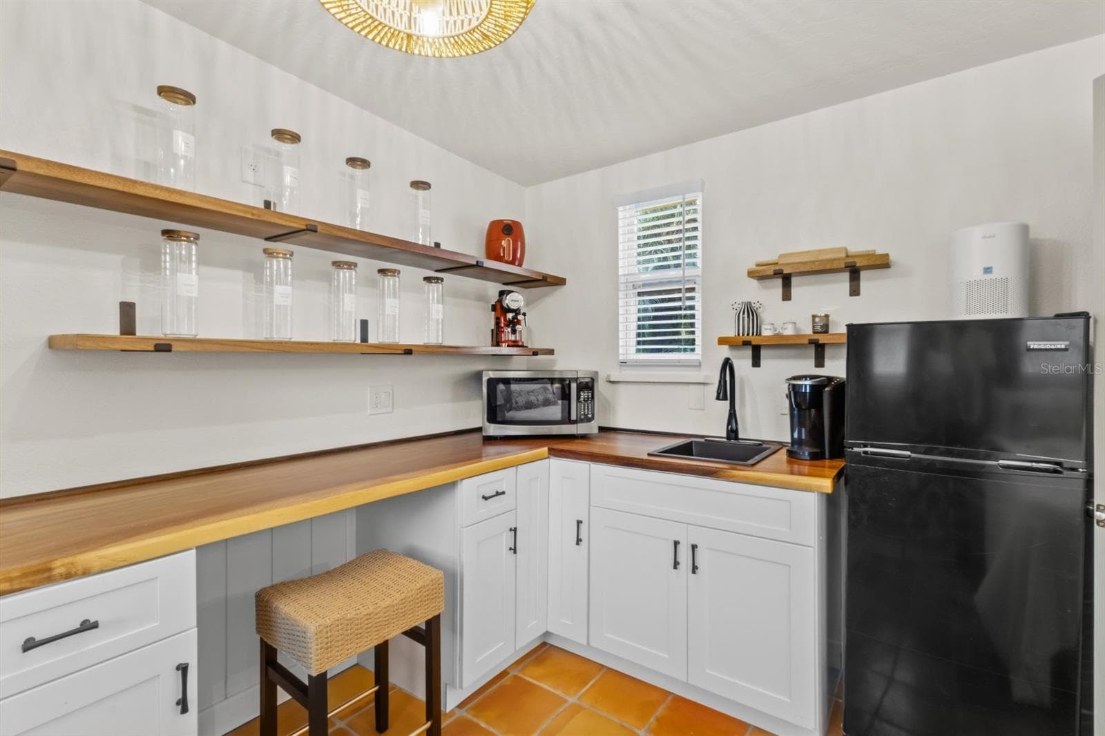 Single Family Residence at 760 LONGBOAT CT, LONGBOAT KEY, photo 15 of 34