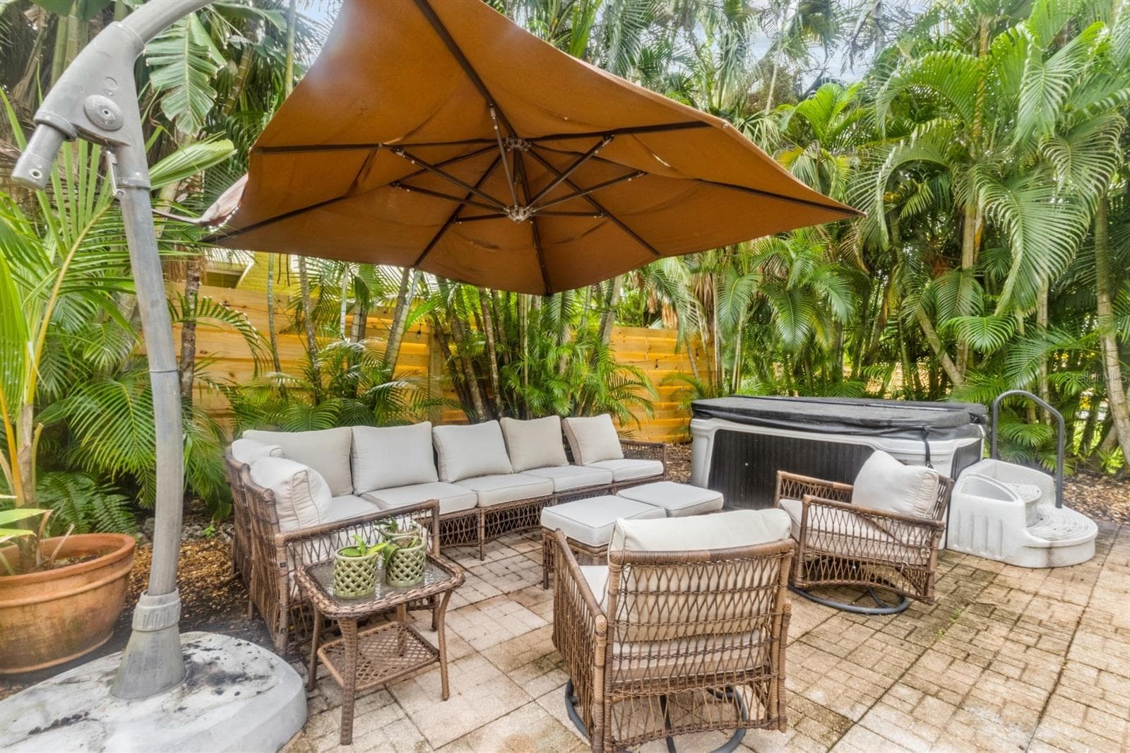 Single Family Residence at 760 LONGBOAT CT, LONGBOAT KEY, photo 21 of 34