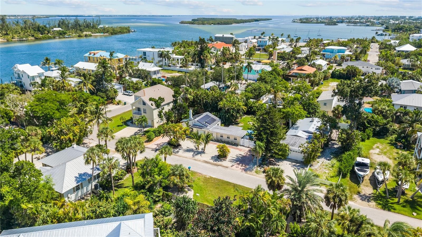 Single Family Residence at 760 LONGBOAT CT, LONGBOAT KEY, photo 26 of 34