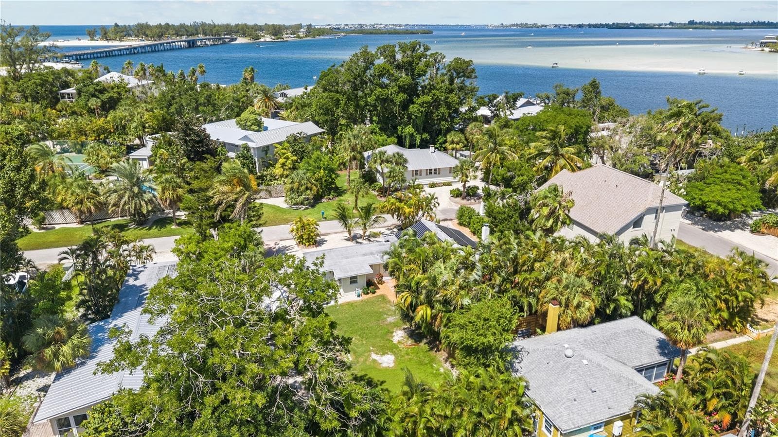Single Family Residence at 760 LONGBOAT CT, LONGBOAT KEY, photo 33 of 34