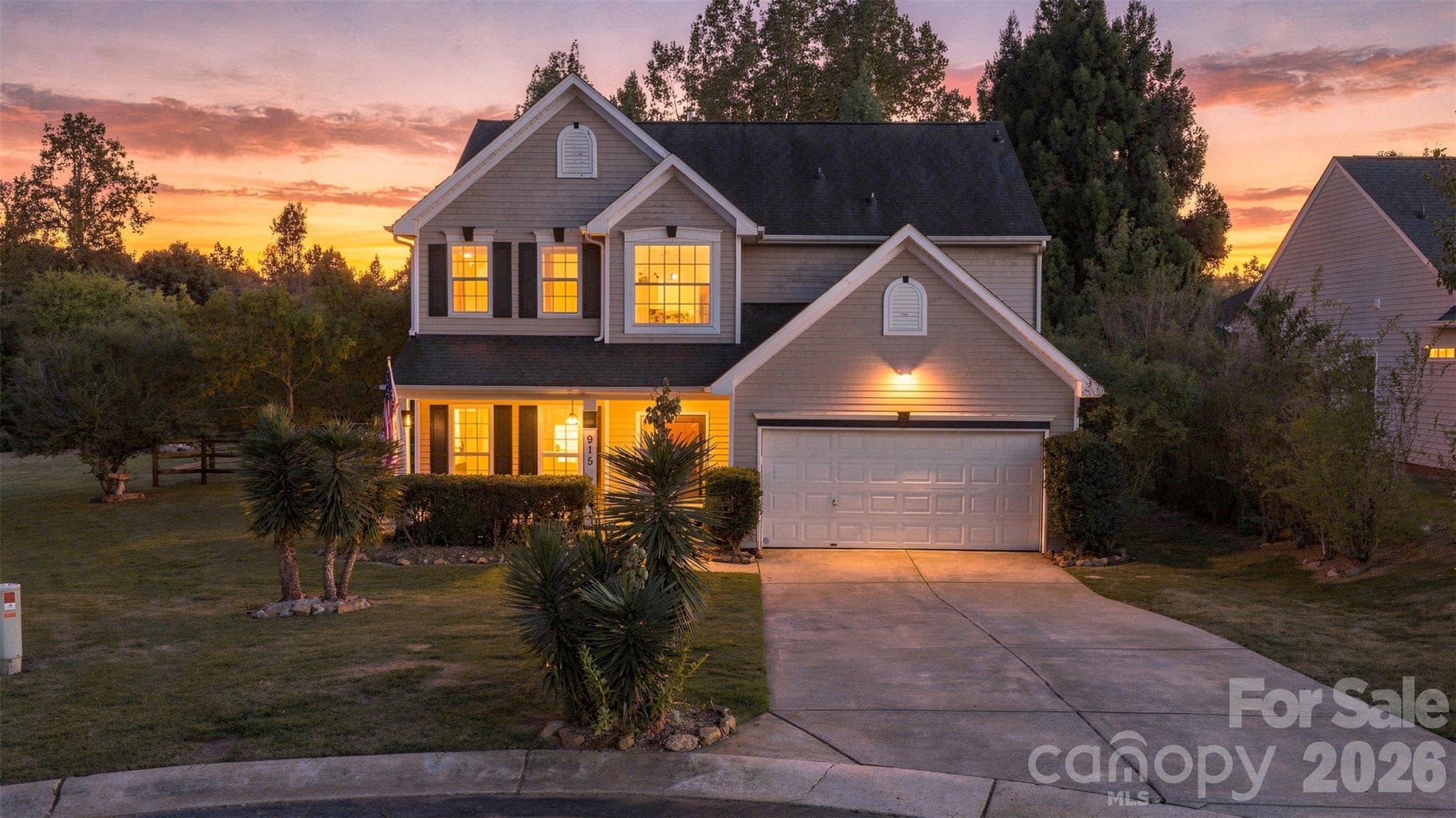 Single Family Residence at 915 Rocky Meadows Lane, Concord, photo 2 of 43