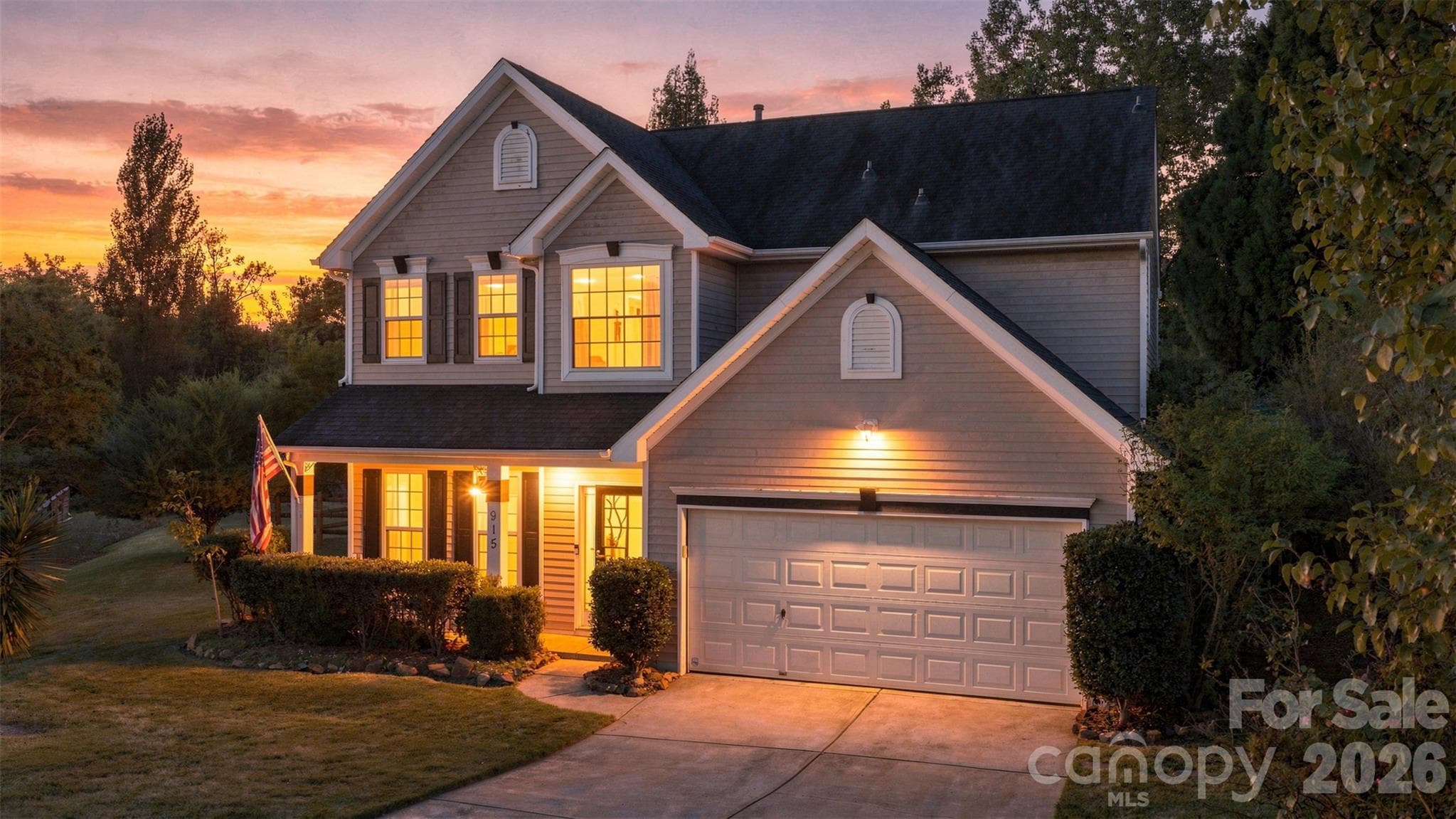 Single Family Residence at 915 Rocky Meadows Lane, Concord, photo 3 of 43
