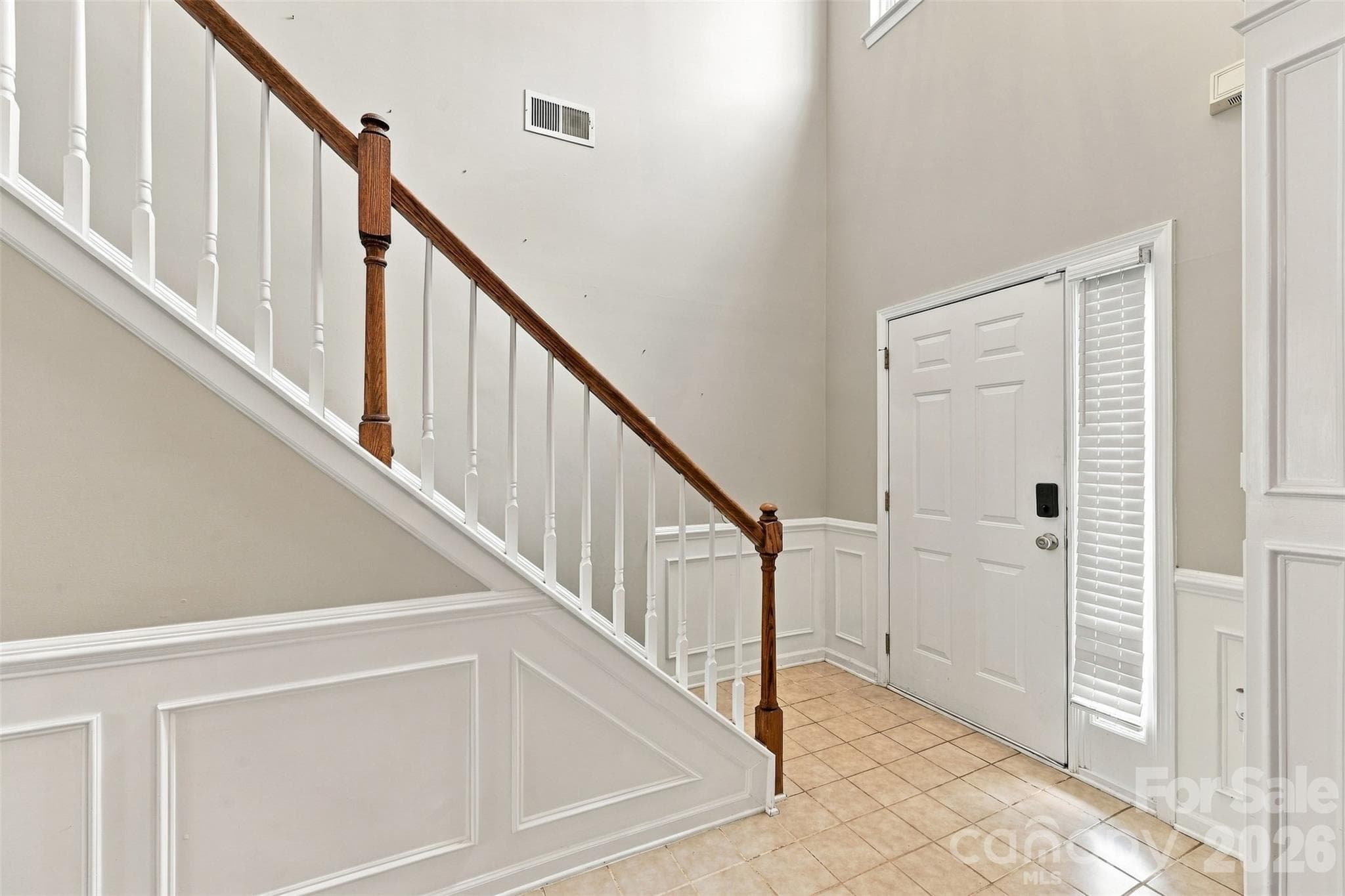 Single Family Residence at 915 Rocky Meadows Lane, Concord, photo 6 of 43
