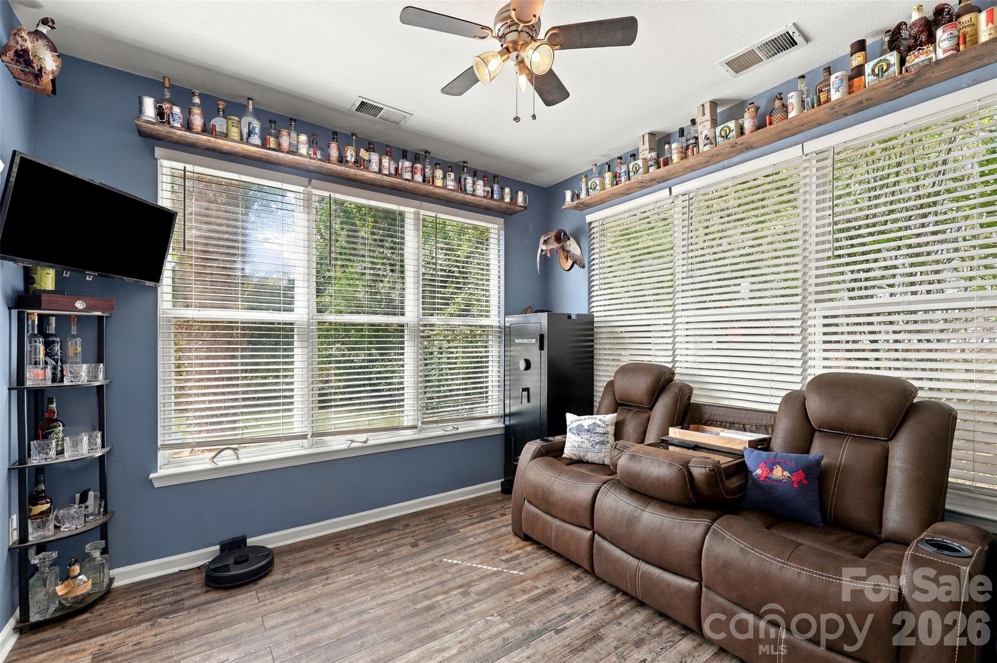 Single Family Residence at 915 Rocky Meadows Lane, Concord, photo 16 of 43
