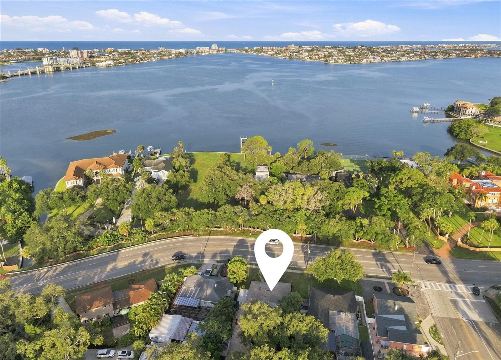 Single Family Residence at 443 PARK ST N, ST PETERSBURG, photo 3 of 23