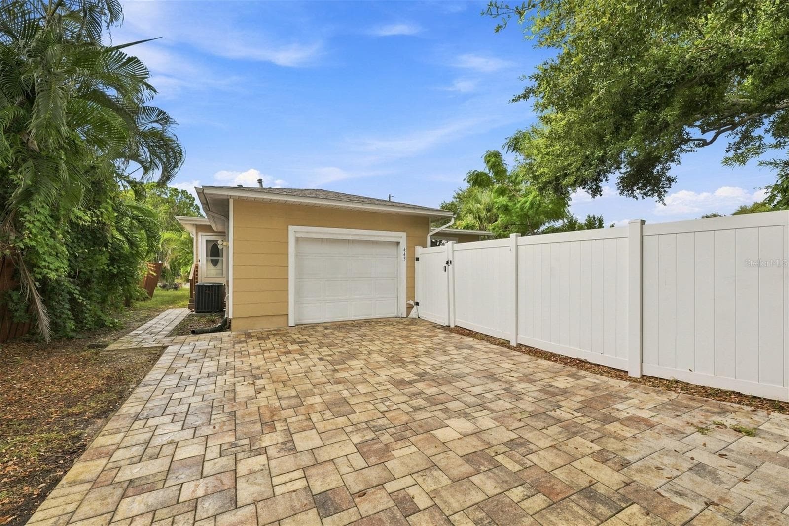 Single Family Residence at 443 PARK ST N, ST PETERSBURG, photo 21 of 23