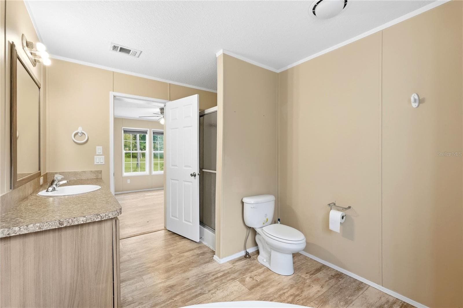 Manufactured Home at 5685 SW 57TH DR, LAKE BUTLER, photo 16 of 30