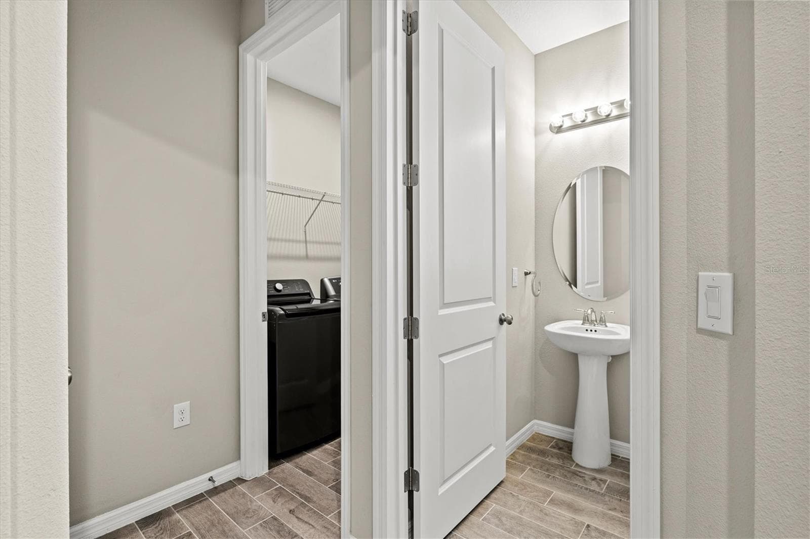 Single Family Residence at 15233 SHADY PALMS LN, NOKOMIS, photo 8 of 64