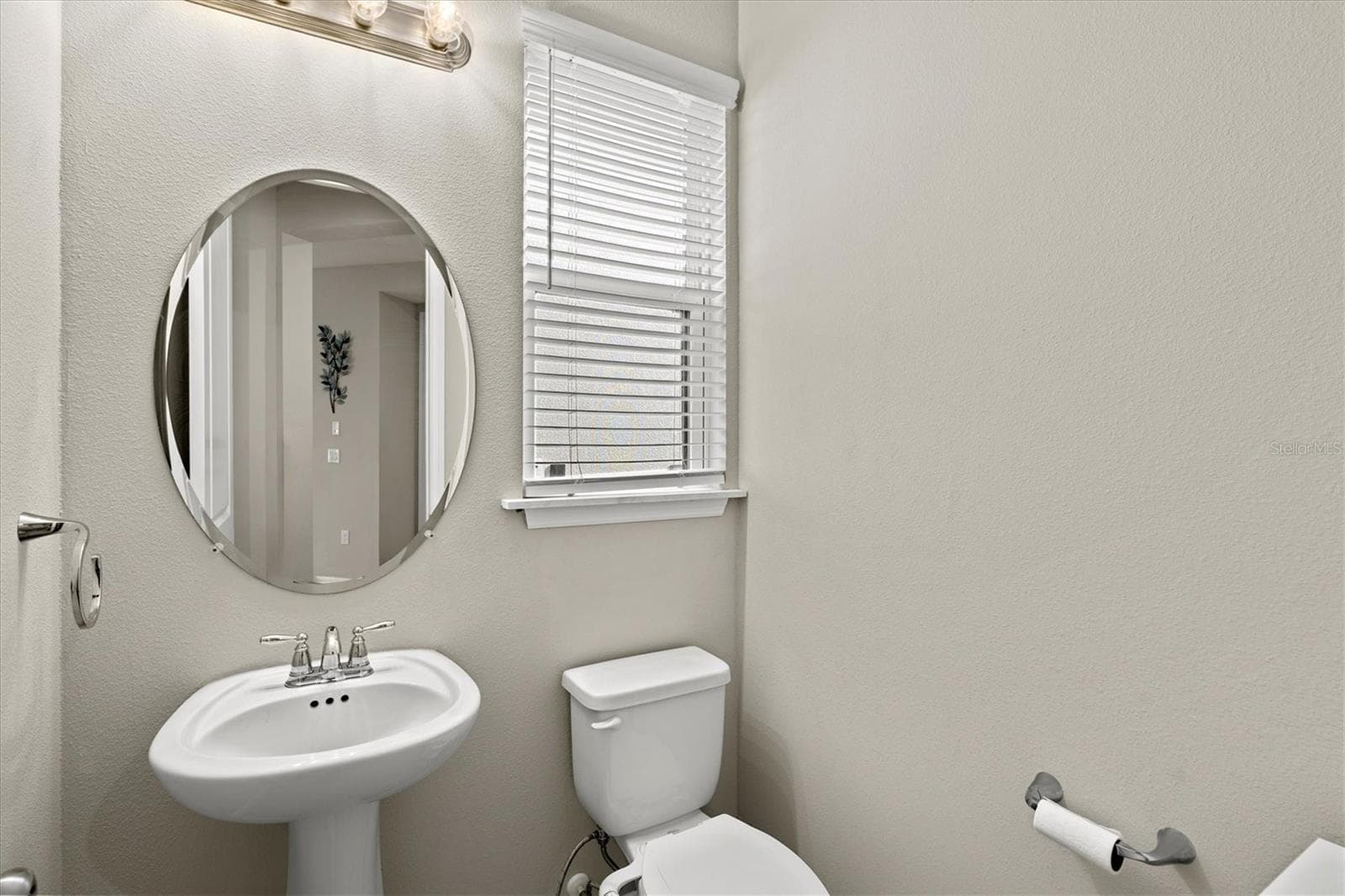 Single Family Residence at 15233 SHADY PALMS LN, NOKOMIS, photo 9 of 64
