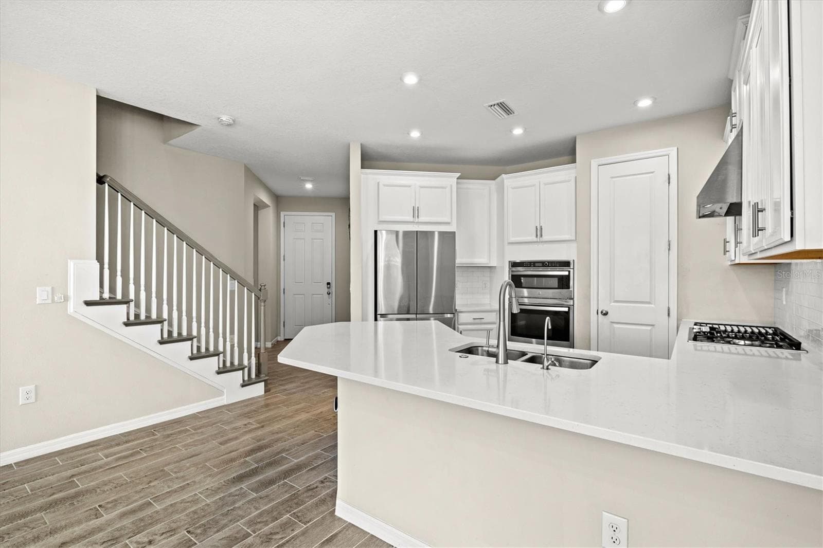 Single Family Residence at 15233 SHADY PALMS LN, NOKOMIS, photo 14 of 64