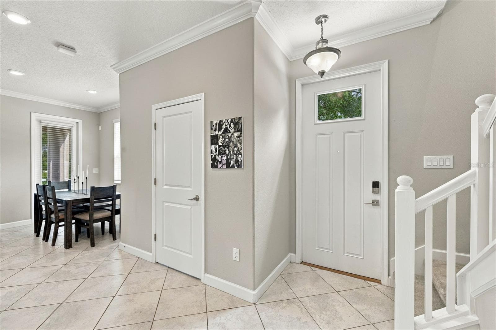 Townhouse at 6611 ROCKY PARK ST, TAMPA, photo 3 of 28