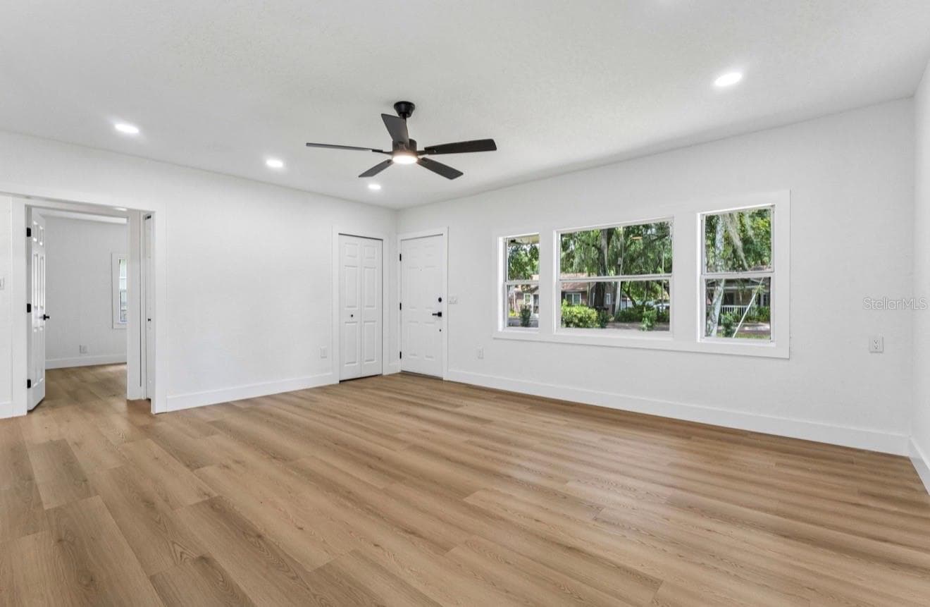 Single Family Residence at 1910 CURRY FORD RD, ORLANDO, photo 2 of 24