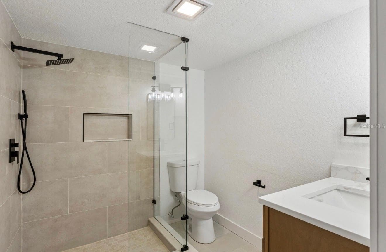 Single Family Residence at 1910 CURRY FORD RD, ORLANDO, photo 11 of 24