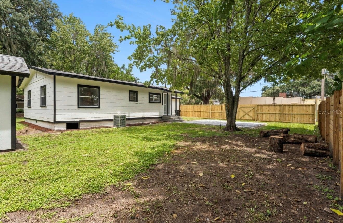 Back Yard - 1910 CURRY FORD RD, ORLANDO