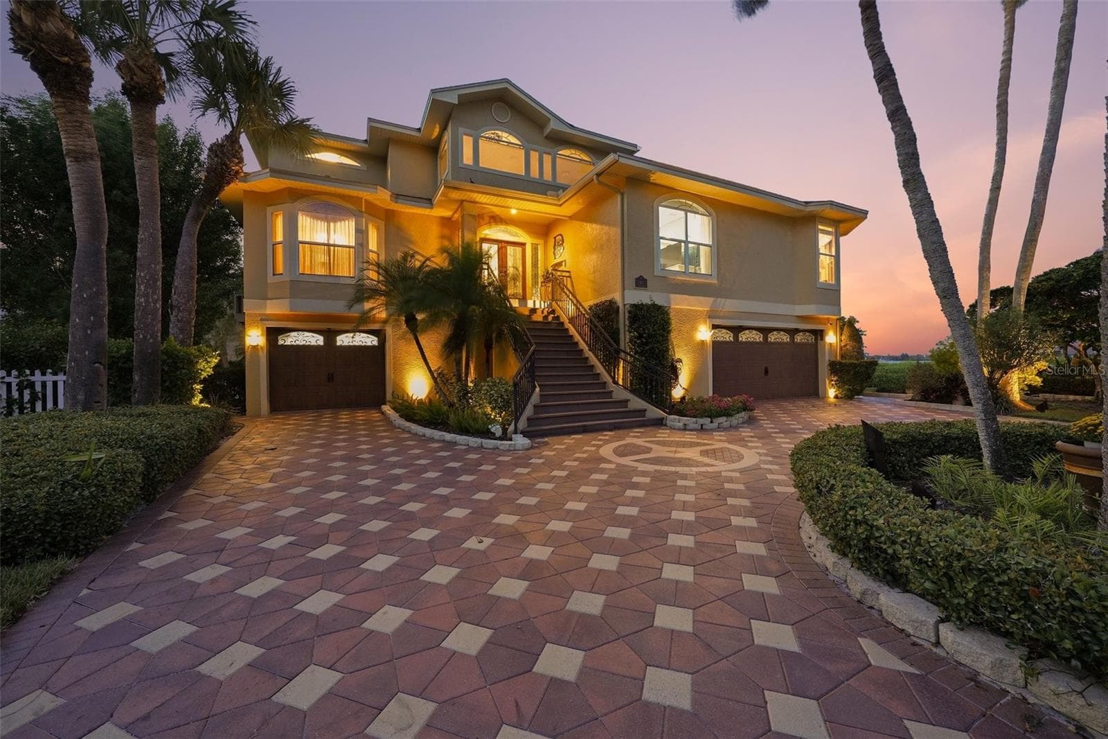 Single Family Residence at 103 ROYAL CT, SAFETY HARBOR, photo 2 of 93