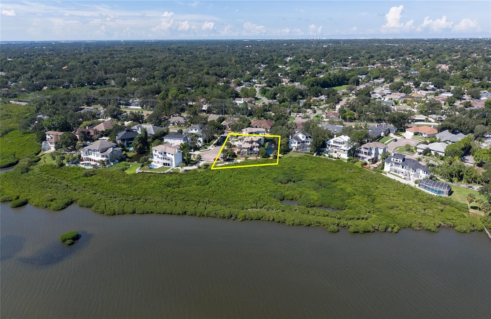 Single Family Residence at 103 ROYAL CT, SAFETY HARBOR, photo 12 of 93