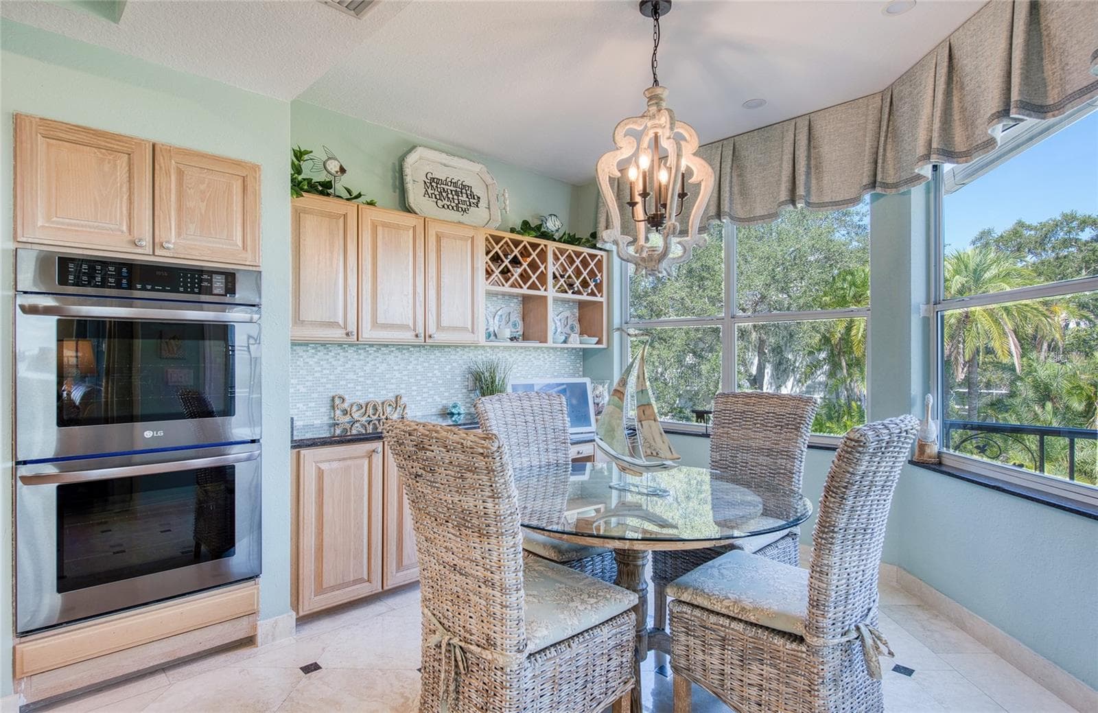Breakfast nook (1) - 103 ROYAL CT, SAFETY HARBOR