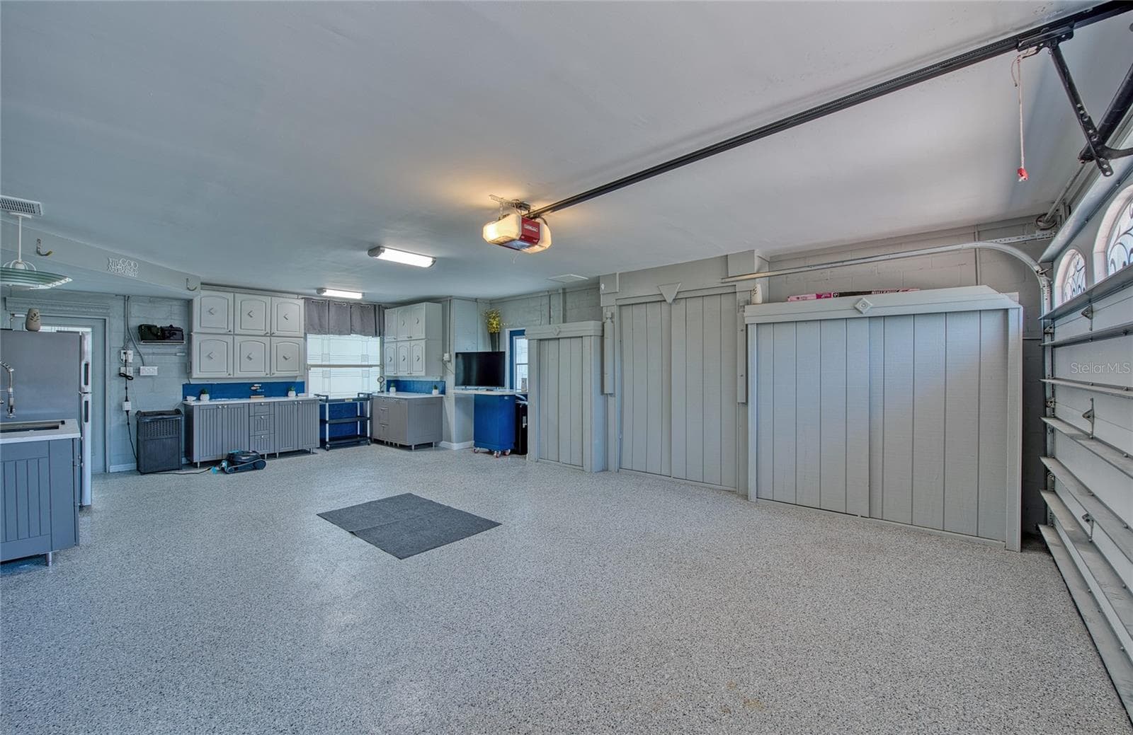 Garage (1) - 103 ROYAL CT, SAFETY HARBOR