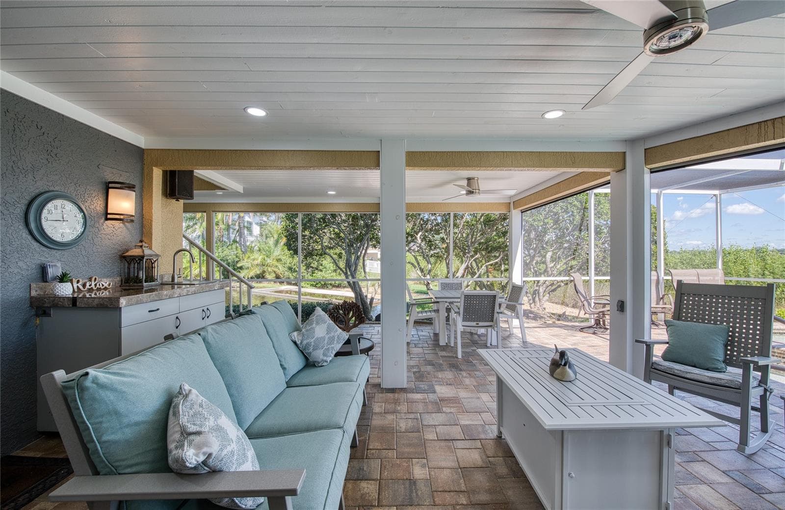 Patio (4) - 103 ROYAL CT, SAFETY HARBOR