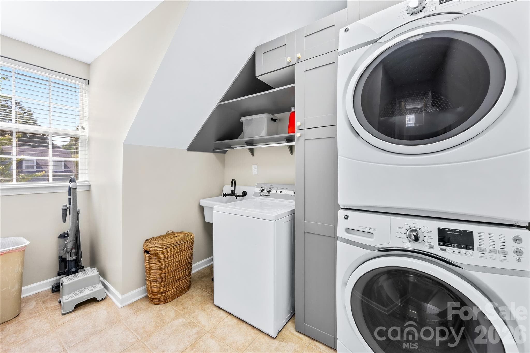 Upstairs Laundry - 17242 Pennington Drive, Huntersville