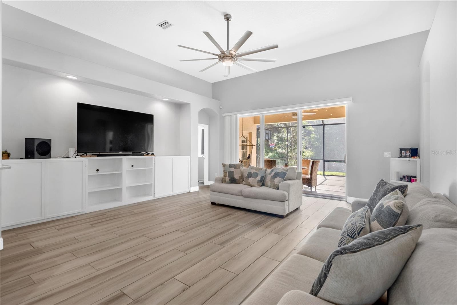 Single Family Residence at 31230 ALCHESTER DR, WESLEY CHAPEL, photo 12 of 30