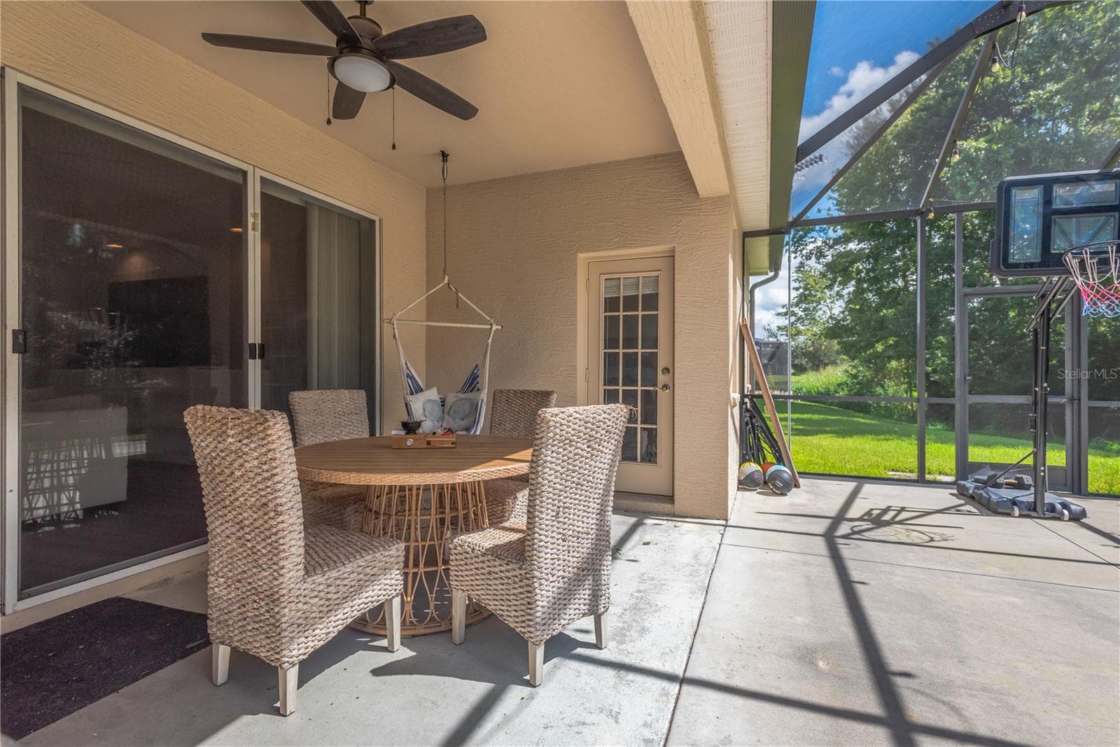 Single Family Residence at 31230 ALCHESTER DR, WESLEY CHAPEL, photo 25 of 30