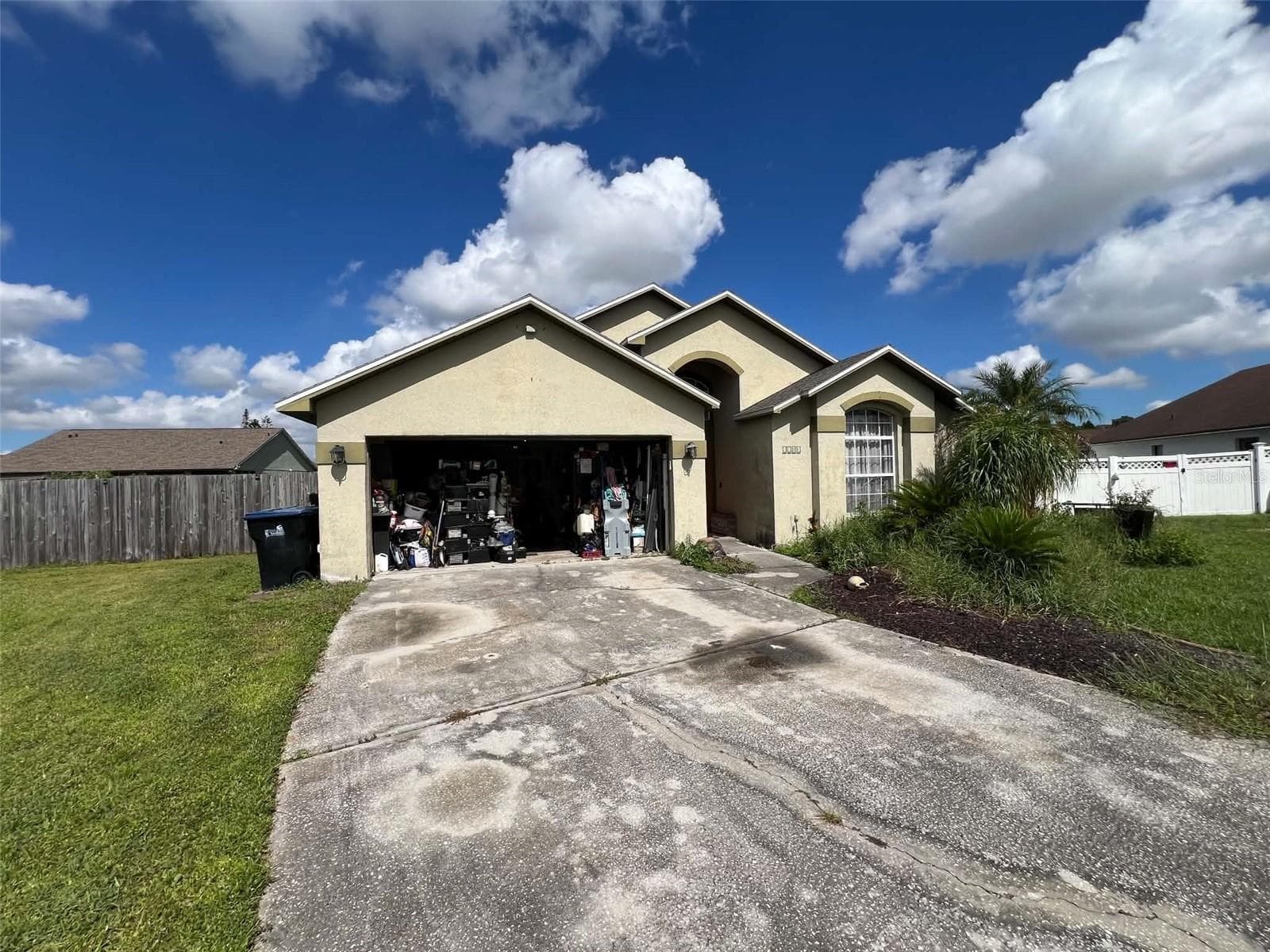 Single Family Residence at 1711 CHISBURY CT, ORLANDO, photo 2 of 15