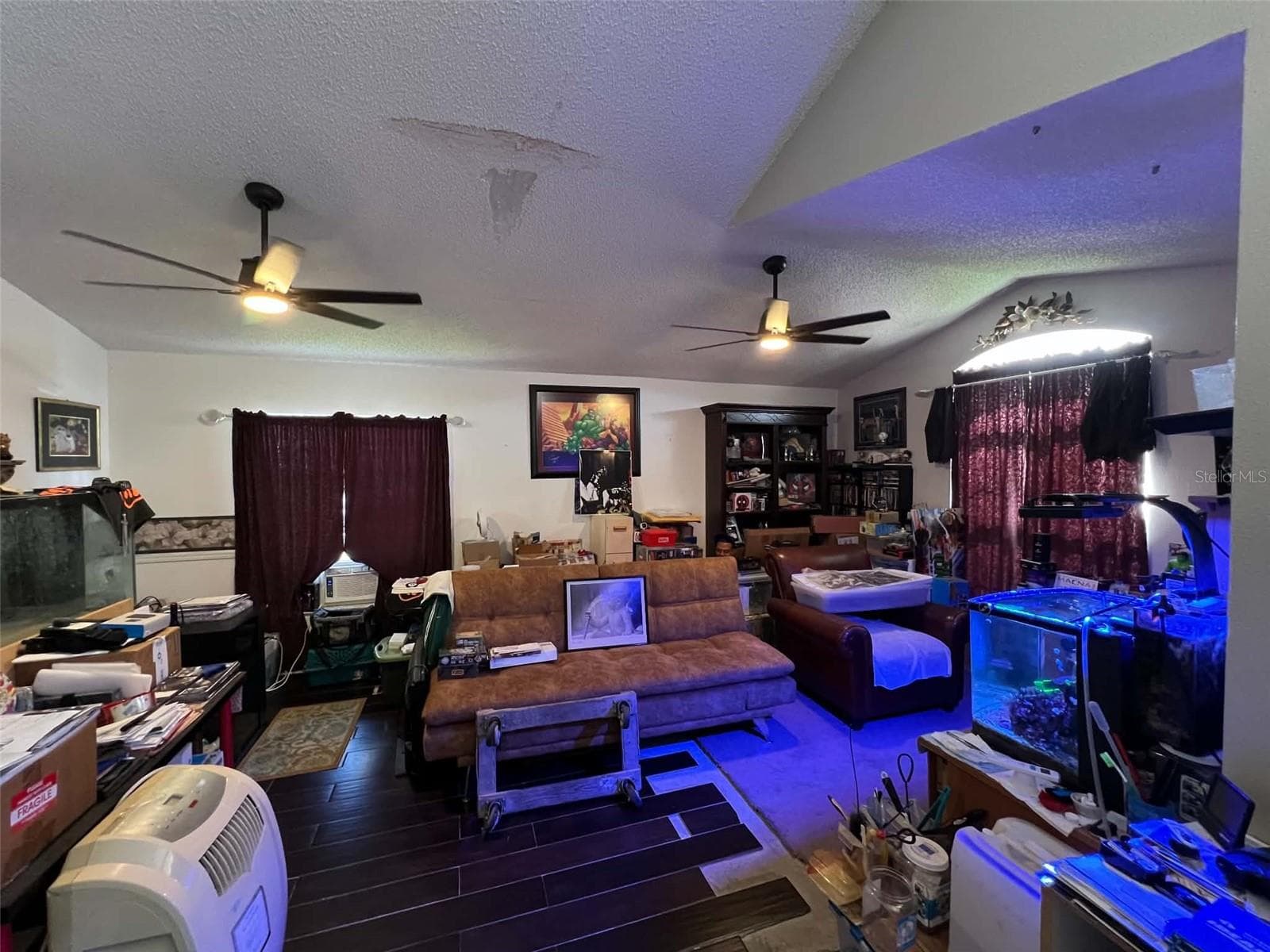 Single Family Residence at 1711 CHISBURY CT, ORLANDO, photo 3 of 15