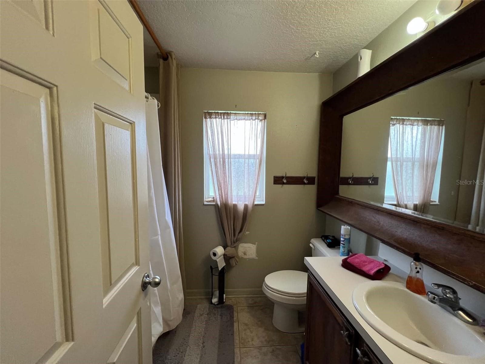 Single Family Residence at 1711 CHISBURY CT, ORLANDO, photo 10 of 15