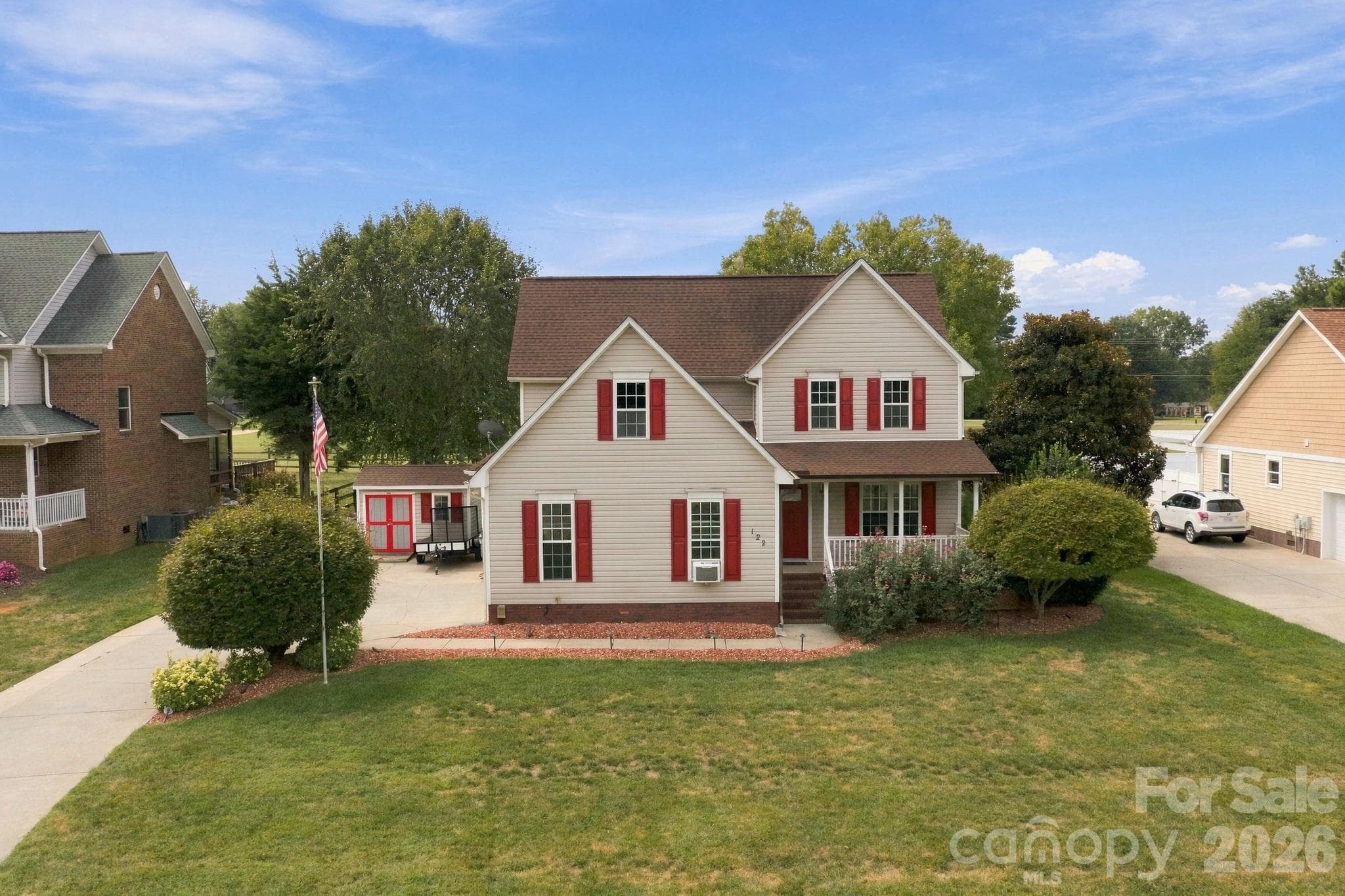 Single Family Residence at 122 Wood Duck Loop, Mooresville, photo 3 of 48