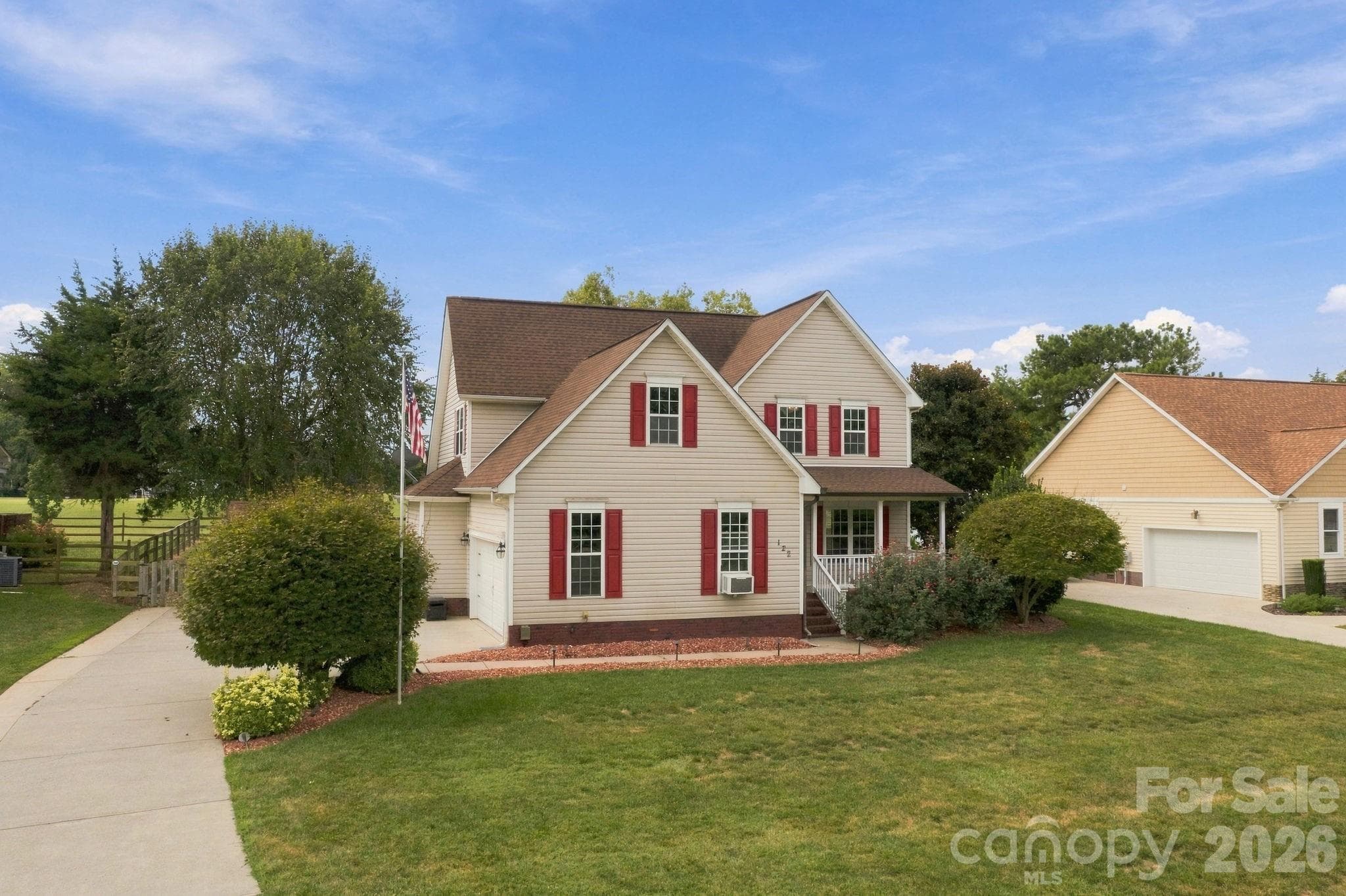 Single Family Residence at 122 Wood Duck Loop, Mooresville, photo 7 of 48
