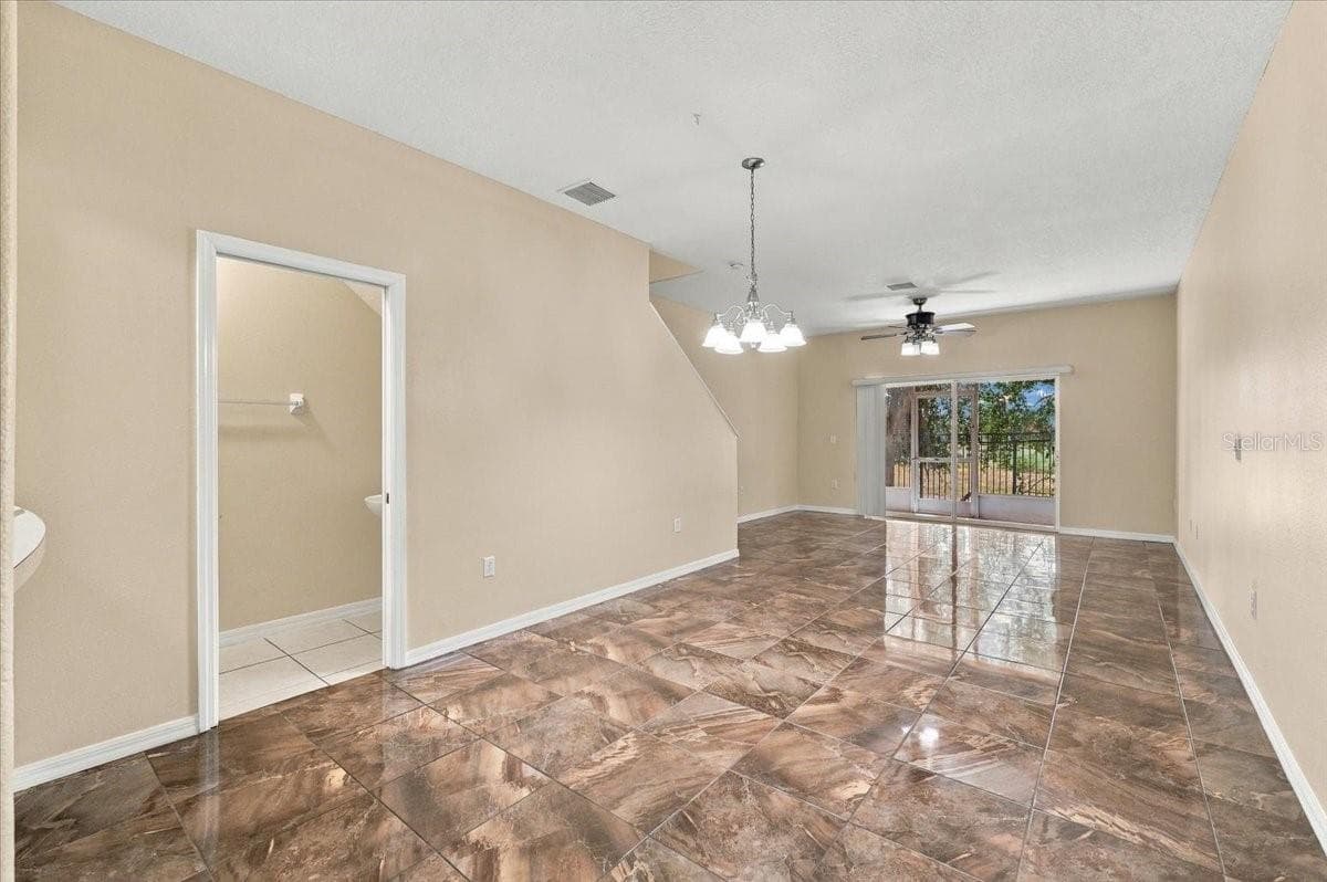 Townhouse at 4189 WINDING VINE DR, LAKELAND, photo 3 of 40