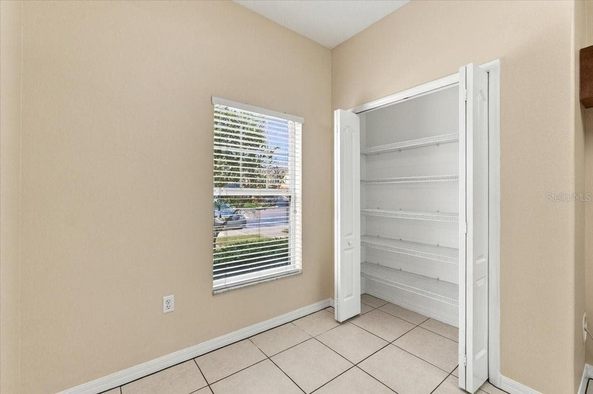Townhouse at 4189 WINDING VINE DR, LAKELAND, photo 18 of 40