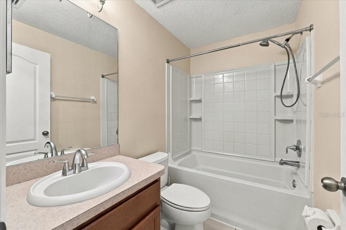 Townhouse at 4189 WINDING VINE DR, LAKELAND, photo 31 of 40